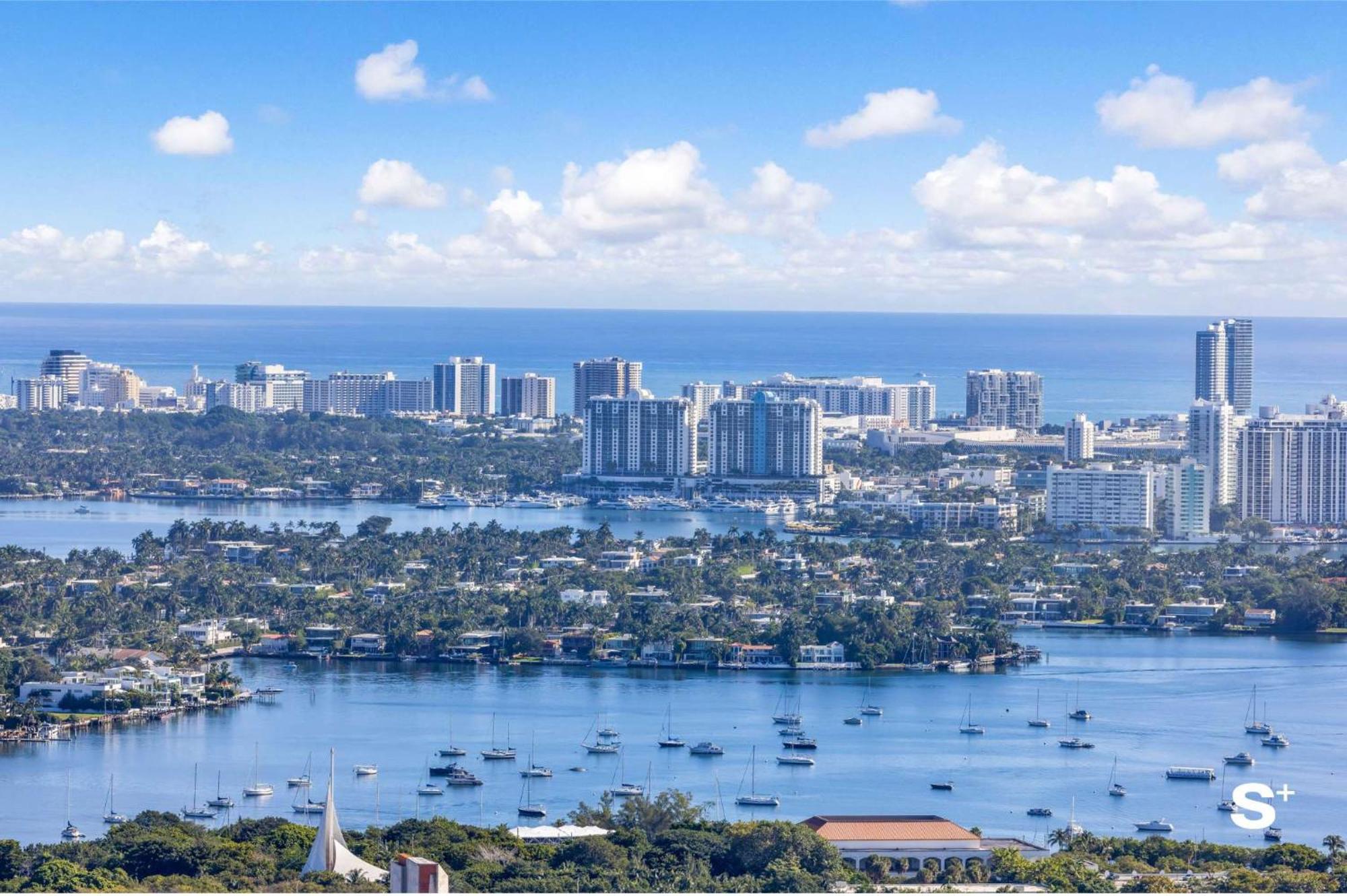 Luxury 1-br Ph With Breathtaking Downtown Views Apartment